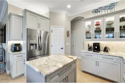 8223 Potomac Ln, Naples, FL 34104 - Photo 5
