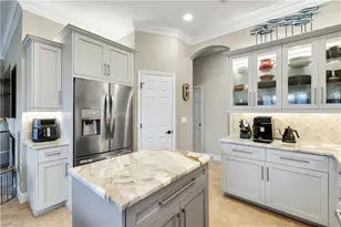 8223 Potomac Ln, Naples, FL 34104 - Photo 5
