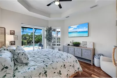 8223 Potomac Ln, Naples, FL 34104 - Photo 9