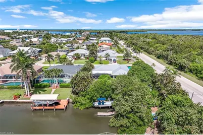 401 Panay Ave, Naples, FL 34113 - Photo 39