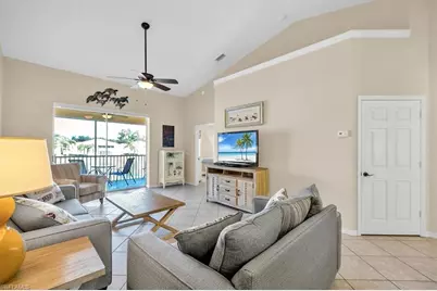 250 Robin Hood Cir #202, Naples, FL 34104 - Photo 13