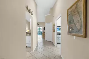 250 Robin Hood Cir, Naples, FL 34104 - Photo 11
