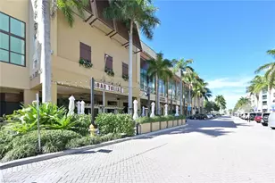 9115 Strada Pl, Naples, FL 34108 - Photo 27