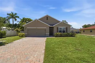 27580 Los Amigos Ln, Bonita Springs, FL 34135 - Photo 1