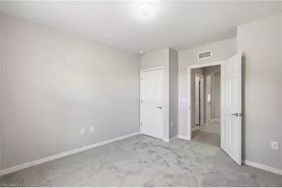 27580 Los Amigos Ln, Bonita Springs, FL 34135 - Photo 19