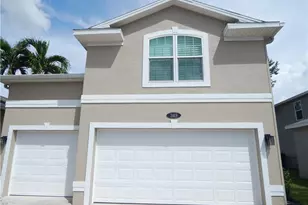 349 Sweet Bay Ln, Naples, FL 34119 - Photo 3