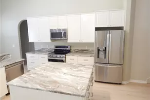 349 Sweet Bay Ln, Naples, FL 34119 - Photo 7