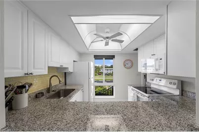 263 Palm Dr #4, Naples, FL 34112 - Photo 7