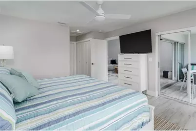 834 Gulf Pavilion Dr #204, Naples, FL 34108 - Photo 19