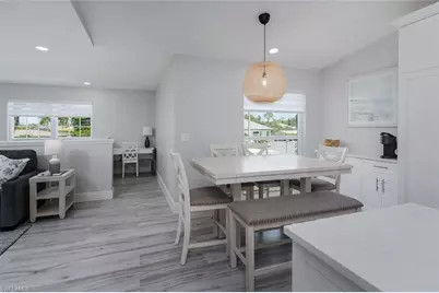 834 Gulf Pavilion Dr #204, Naples, FL 34108 - Photo 5