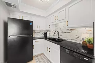 3443 Gulf Shore Blvd N, Naples, FL 34103 - Photo 11