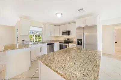 1224 SE 21st Pl, Cape Coral, FL 33990 - Photo 5