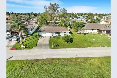 1224 SE 21st Pl, Cape Coral, FL 33990 - Photo 31