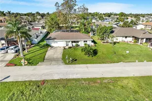 1224 SE 21st Pl, Cape Coral, FL 33990 - Photo 31