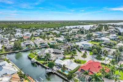 1250 Tuna Ct, Naples, FL 34102 - Photo 31