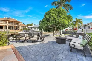 1250 Tuna Ct, Naples, FL 34102 - Photo 27