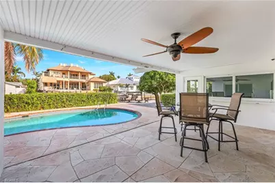 1250 Tuna Ct, Naples, FL 34102 - Photo 23