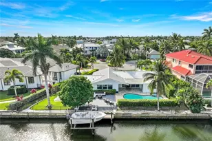 1250 Tuna Ct, Naples, FL 34102 - Photo 1