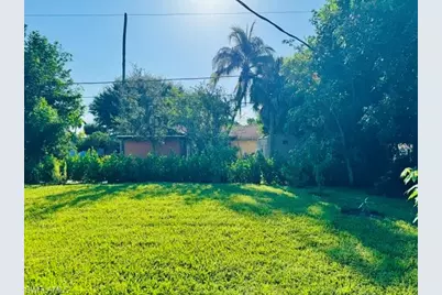 2142 55th Ter SW #B, Naples, FL 34116 - Photo 13