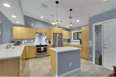 5376 Fox Hollow Dr #711, Naples, FL 34104 - Photo 3