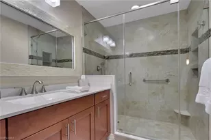 5376 Fox Hollow Dr, Naples, FL 34104 - Photo 25