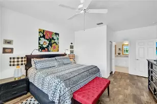 484 Crossfield Cir, Naples, FL 34104 - Photo 19