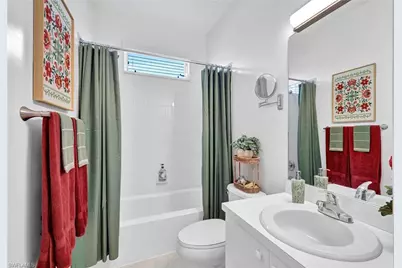 484 Crossfield Cir, Naples, FL 34104 - Photo 23