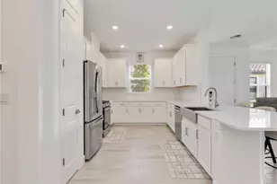 15558 Vittorio St, Naples, FL 34114 - Photo 3