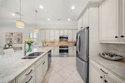 10238 Ashbrook Ct, Fort Myers, FL 33913 - Photo 7