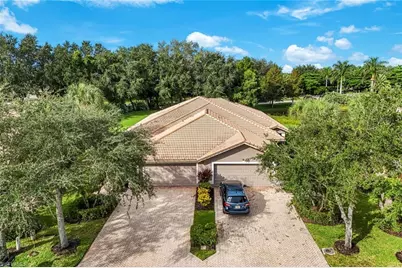 13642 Lucera Ct, Estero, FL 33928 - Photo 5