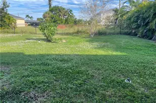 737 Sesame Ct, Cape Coral, FL 33904 - Photo 13
