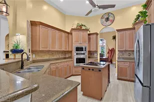 5771 Dogwood Way, Naples, FL 34116 - Photo 7