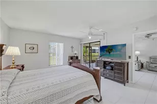 151 Cypress Way E, Naples, FL 34110 - Photo 15