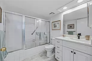 151 Cypress Way E, Naples, FL 34110 - Photo 19