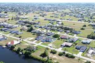 2458 NW 9th Terrace, Cape Coral, FL 33993 - Photo 31
