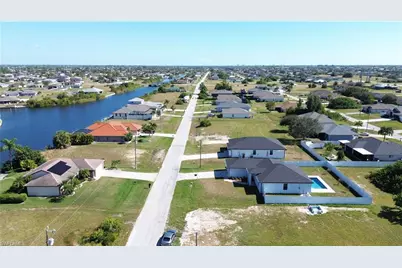 2458 NW 9th Ter, Cape Coral, FL 33993 - Photo 27