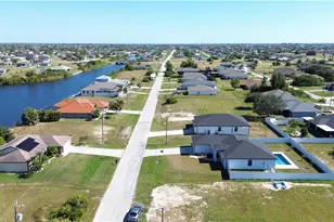2458 NW 9th Terrace, Cape Coral, FL 33993 - Photo 27