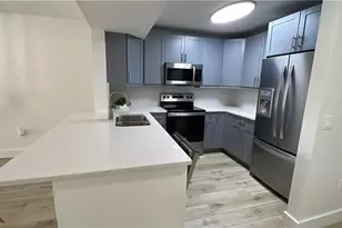 8234 Key Royal Cir, Naples, FL 34119 - Photo 11