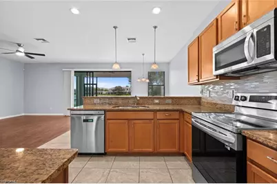14796 Sutherland Ave #421, Naples, FL 34119 - Photo 13
