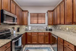 1325 Oceania Dr N, Naples, FL 34113 - Photo 9