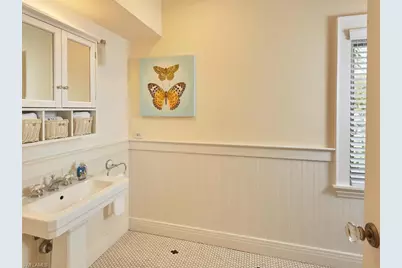 2750 Treasure Ln, Naples, FL 34102 - Photo 19