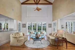 2750 Treasure Ln, Naples, FL 34102 - Photo 5