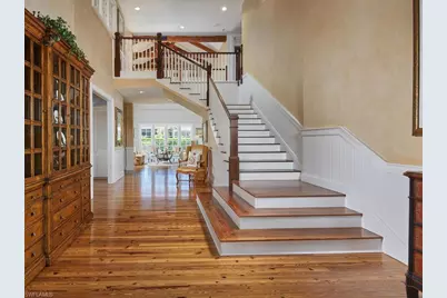 2750 Treasure Ln, Naples, FL 34102 - Photo 3