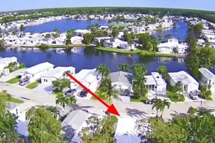 433 Cheetah Dr, Naples, FL 34114 - Photo 5