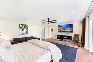2211 Kingfish Rd, Naples, FL 34102 - Photo 17