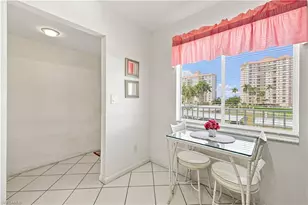 10686 Gulf Shore Dr, Naples, FL 34108 - Photo 5
