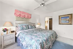 10686 Gulf Shore Dr, Naples, FL 34108 - Photo 21