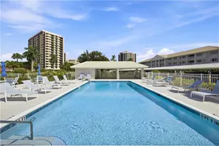 10686 Gulf Shore Dr, Naples, FL 34108 - Photo 27