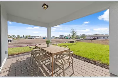 620 Oasis Lake Pl, Lehigh Acres, FL 33936 - Photo 23
