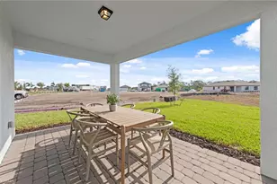 620 Oasis Lk Pl, Lehigh Acres, FL 33936 - Photo 23
